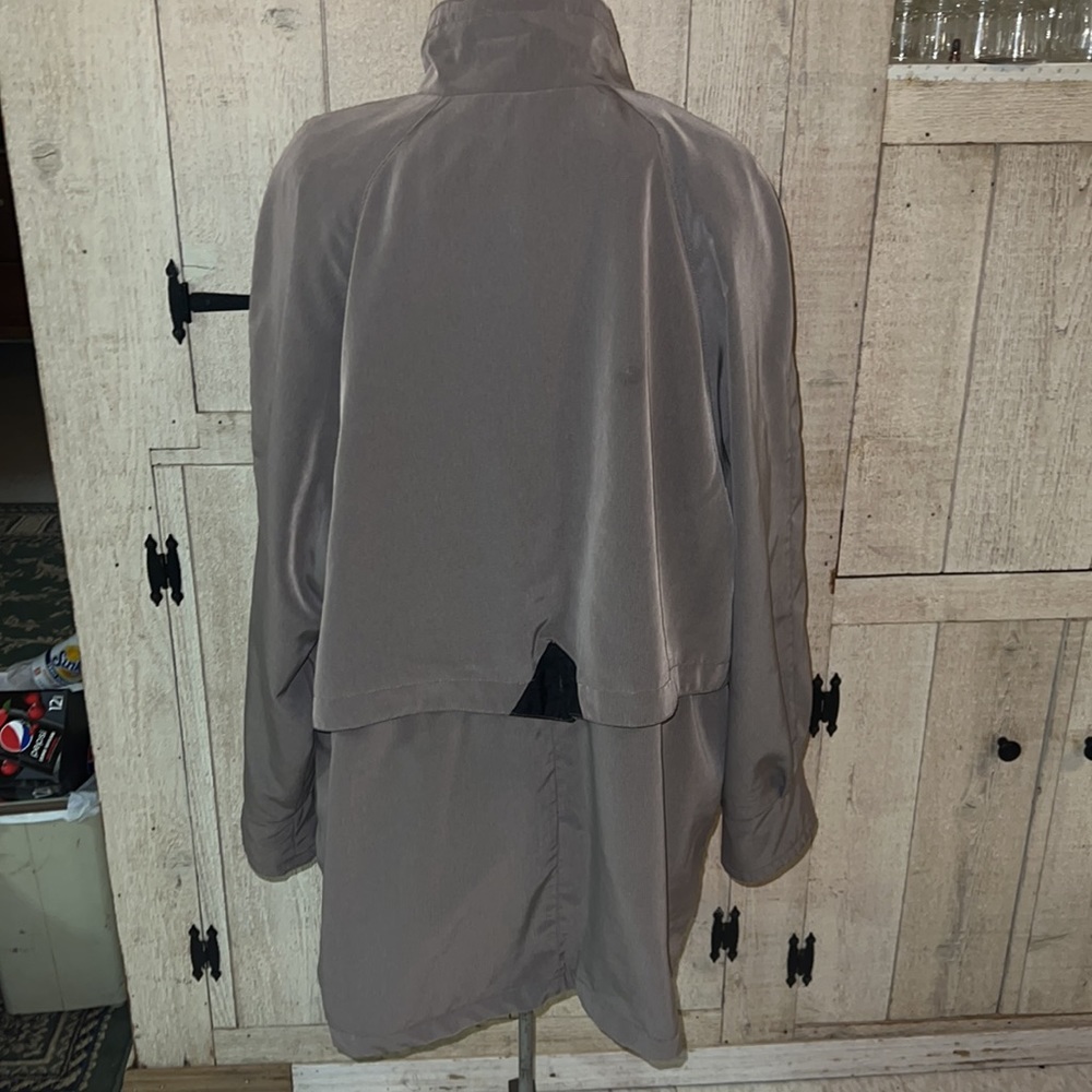 Rain/Fall Jacket Size 2x Pristine! - image 3